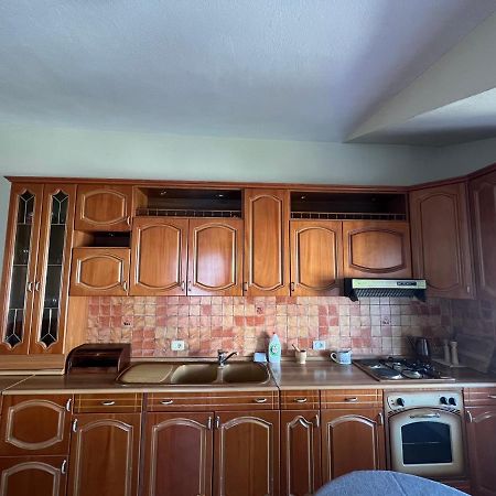 Villa Sokoli, Enjoy Sunset At This Spacious Apartment Tirana Exterior photo
